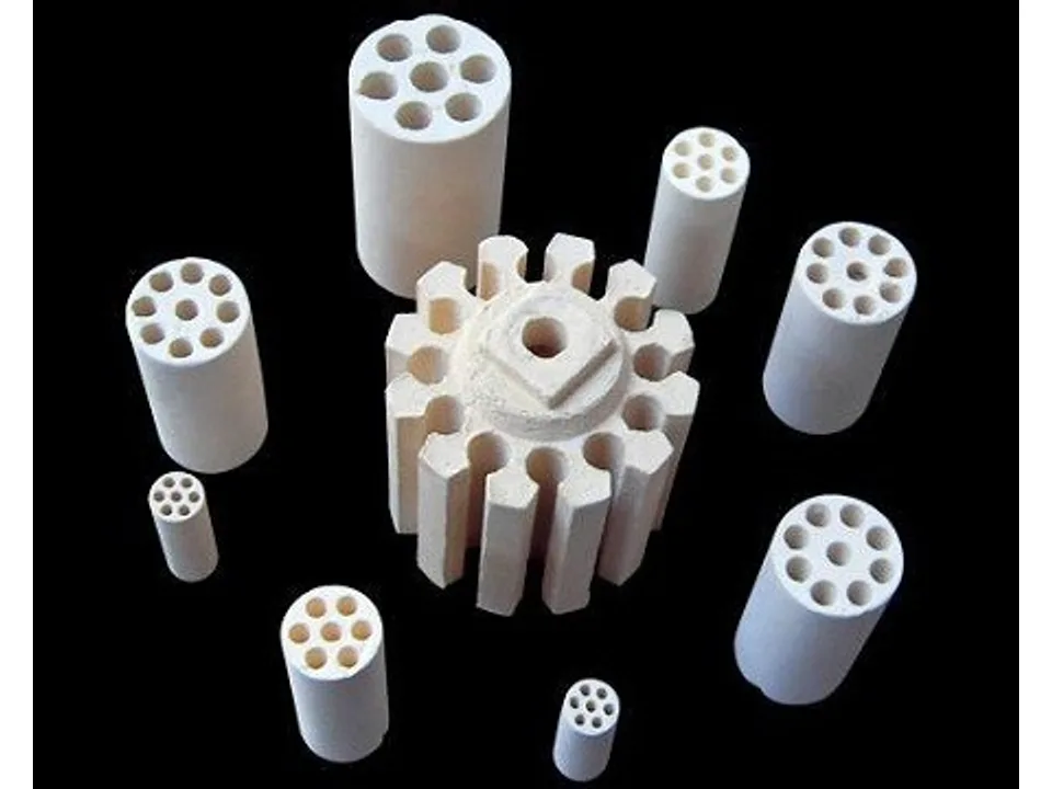 Sứ nhiều lỗ và lõi sứ có rãnh